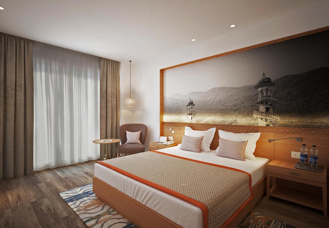 Bellevue Sarovar Premiere Junagadh Exterior photo